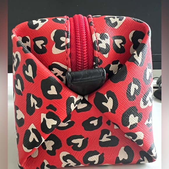 Stella and Dot Animal Print Cosmetic Bag - Picture 4 of 4